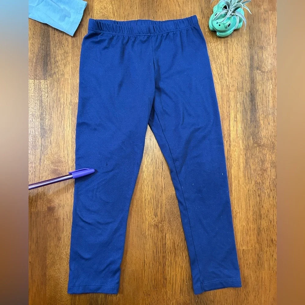 Bluey Toddler Outfit  | Girls 4T | Long Sleeve Top + 2 Navy Leggings Set